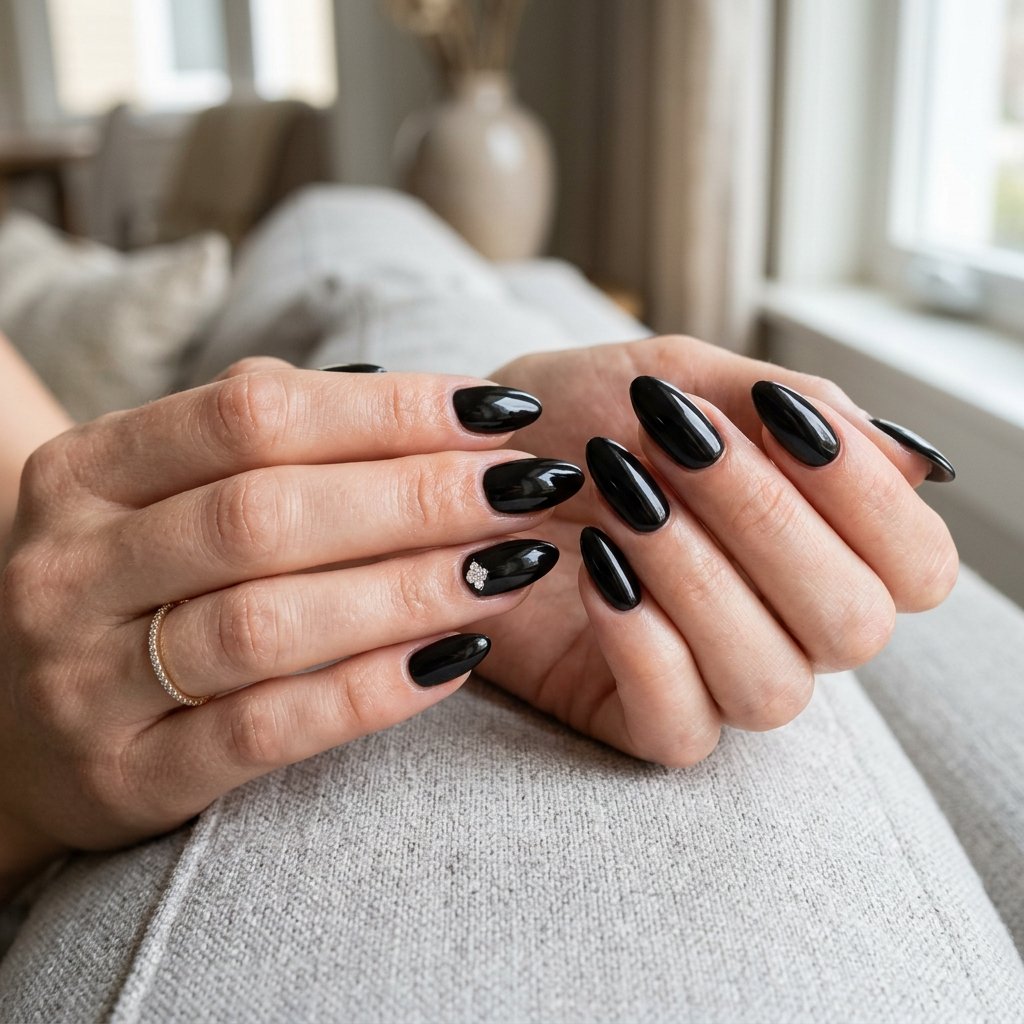 Almond Nails Black Ideas
